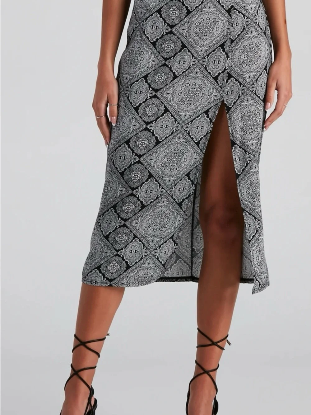 NWT Windsor Challis Boho‎ Slit Midi Skirt - Black & White Medallion - Small
